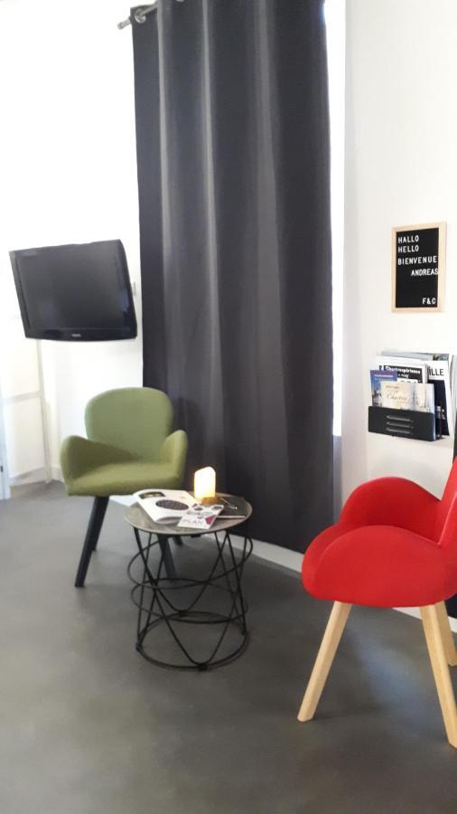 Appartement Le Saint-aignan, Nuits-chartraines, Parking Privé, 3 étoiles *